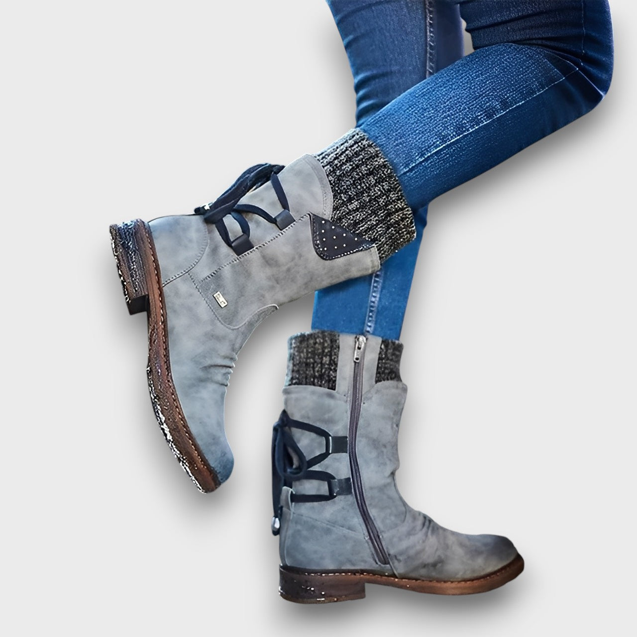 Bottines femme avec laçage décoratif et clous
