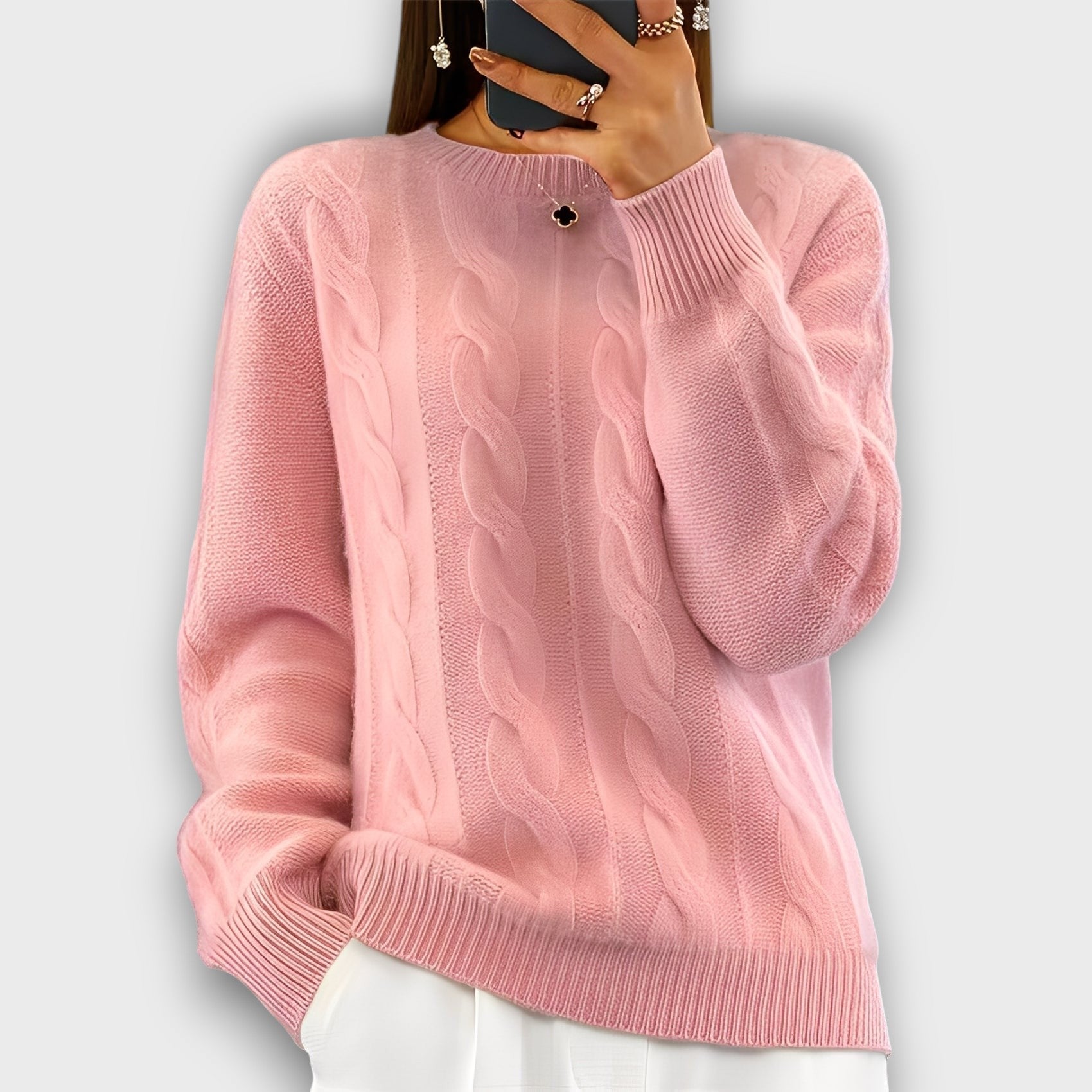 Pull femme style torsadé