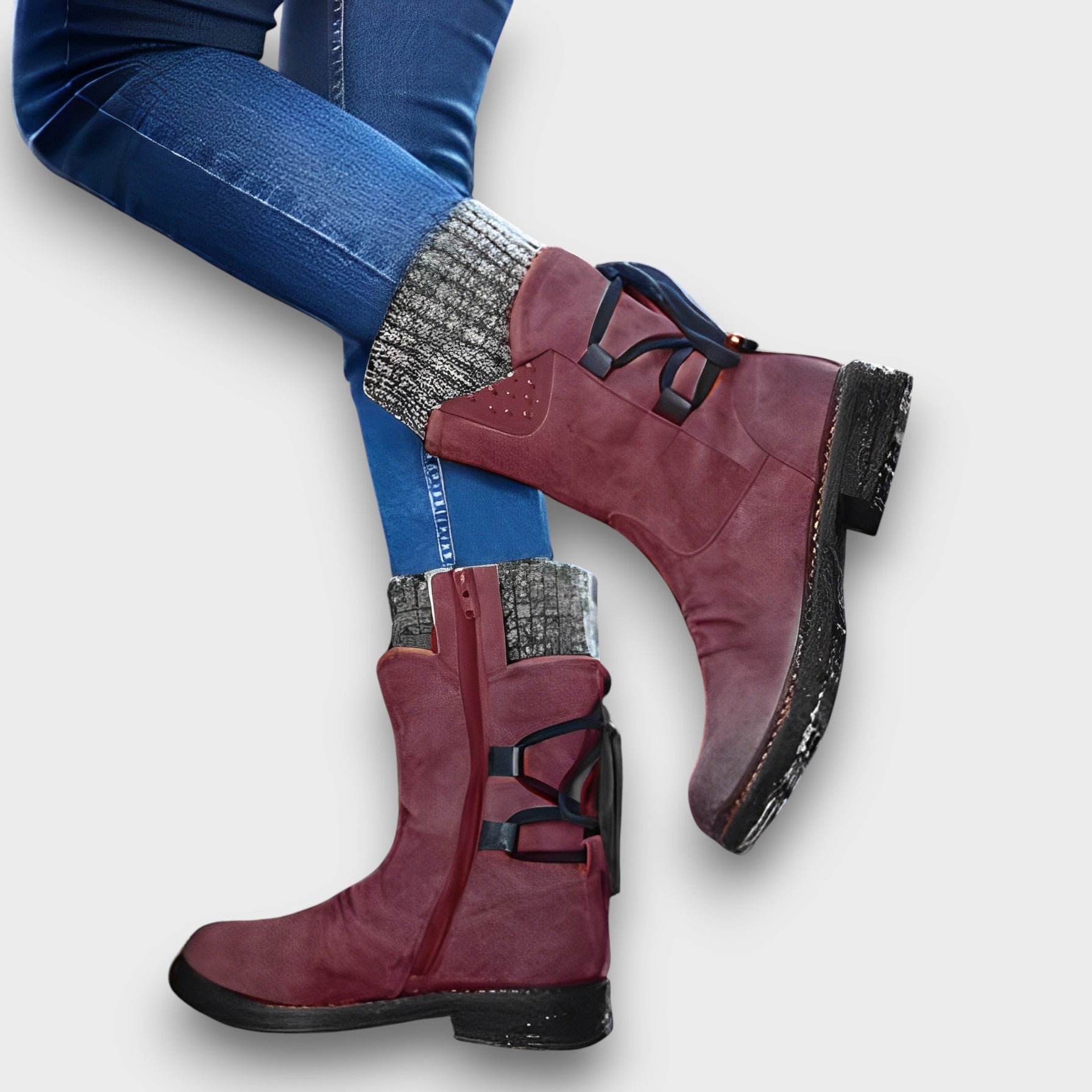 Bottines femme avec laçage décoratif et clous